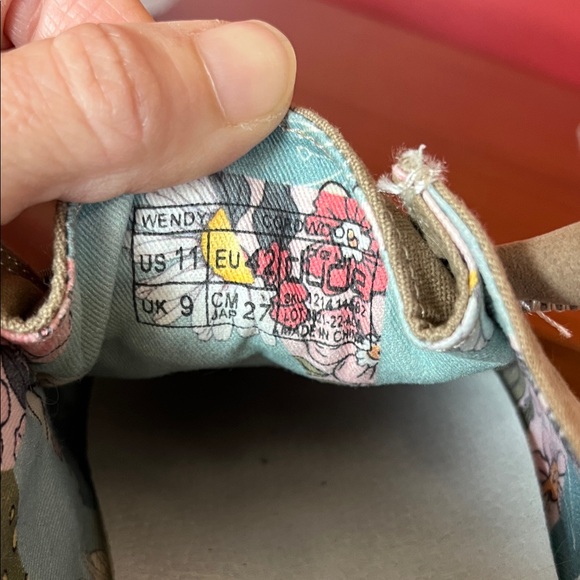 Like new Hey Dude Tan Loafers - Picture 12 of 16